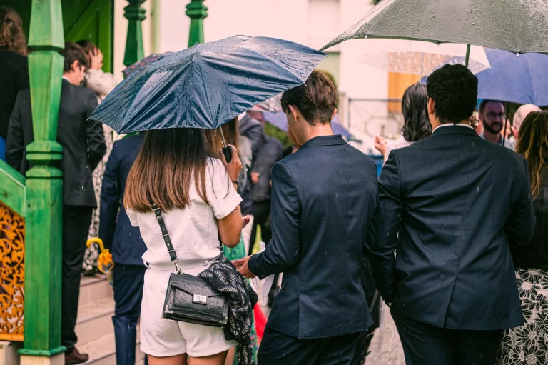 Célébrer son mariage sous la pluie, et en profiter !