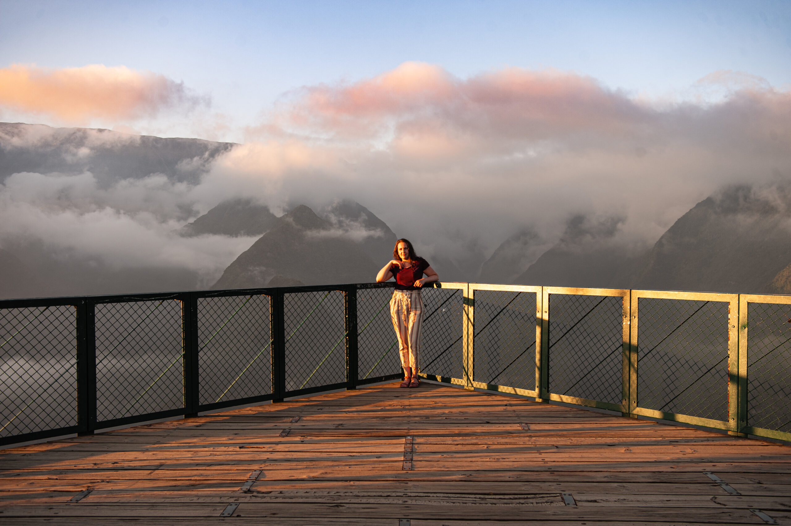 Point de vue sur les montagnes belvédère de Bois Court sur l'île de la Réunion